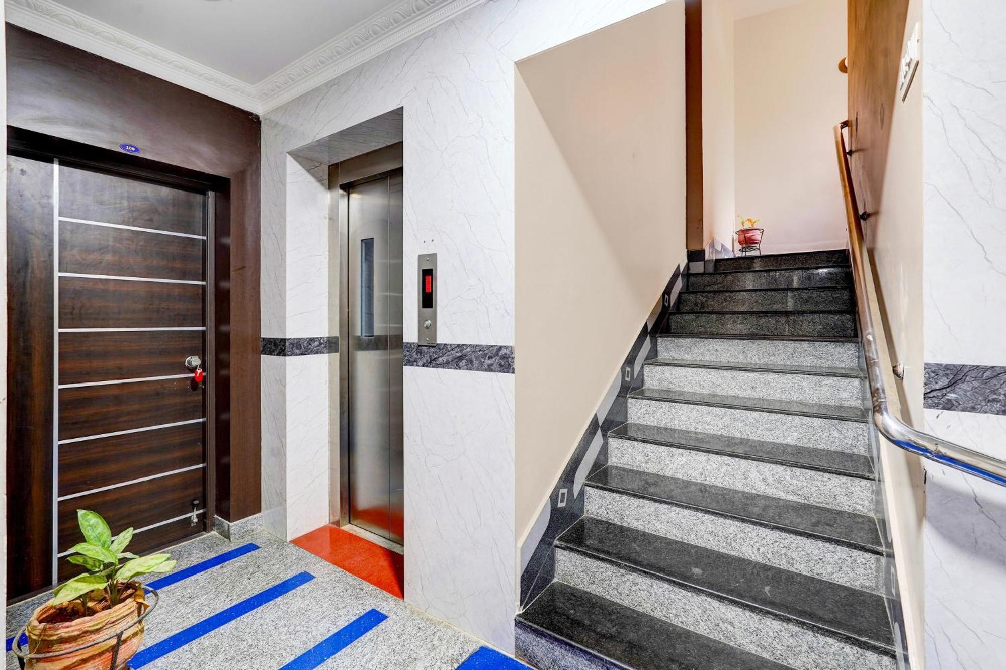 Super Hotel O Perungalathur Near Bus Stand Ченнаї Екстер'єр фото